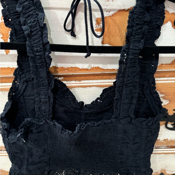 Urban Outfitters Kya Black Ruffled Eyelet Crop Tank Top Size Medium - Picture 5 of 6